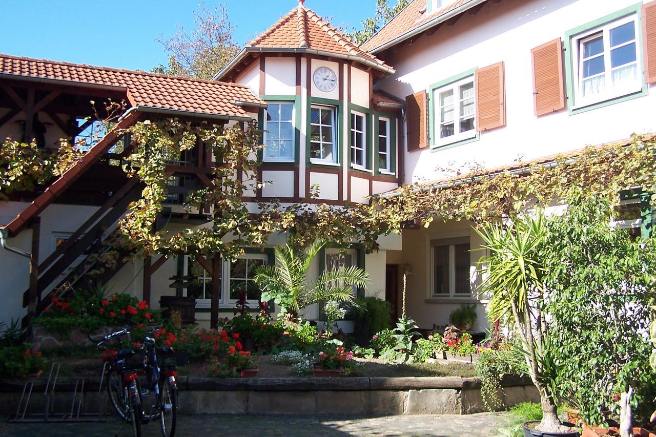 Hotel Zum Engel In Speyer - Roemerberg Berghausen  Екстериор снимка
