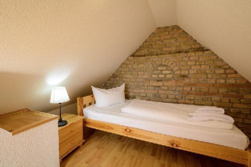 Hotel Zum Engel In Speyer - Roemerberg Berghausen  Екстериор снимка